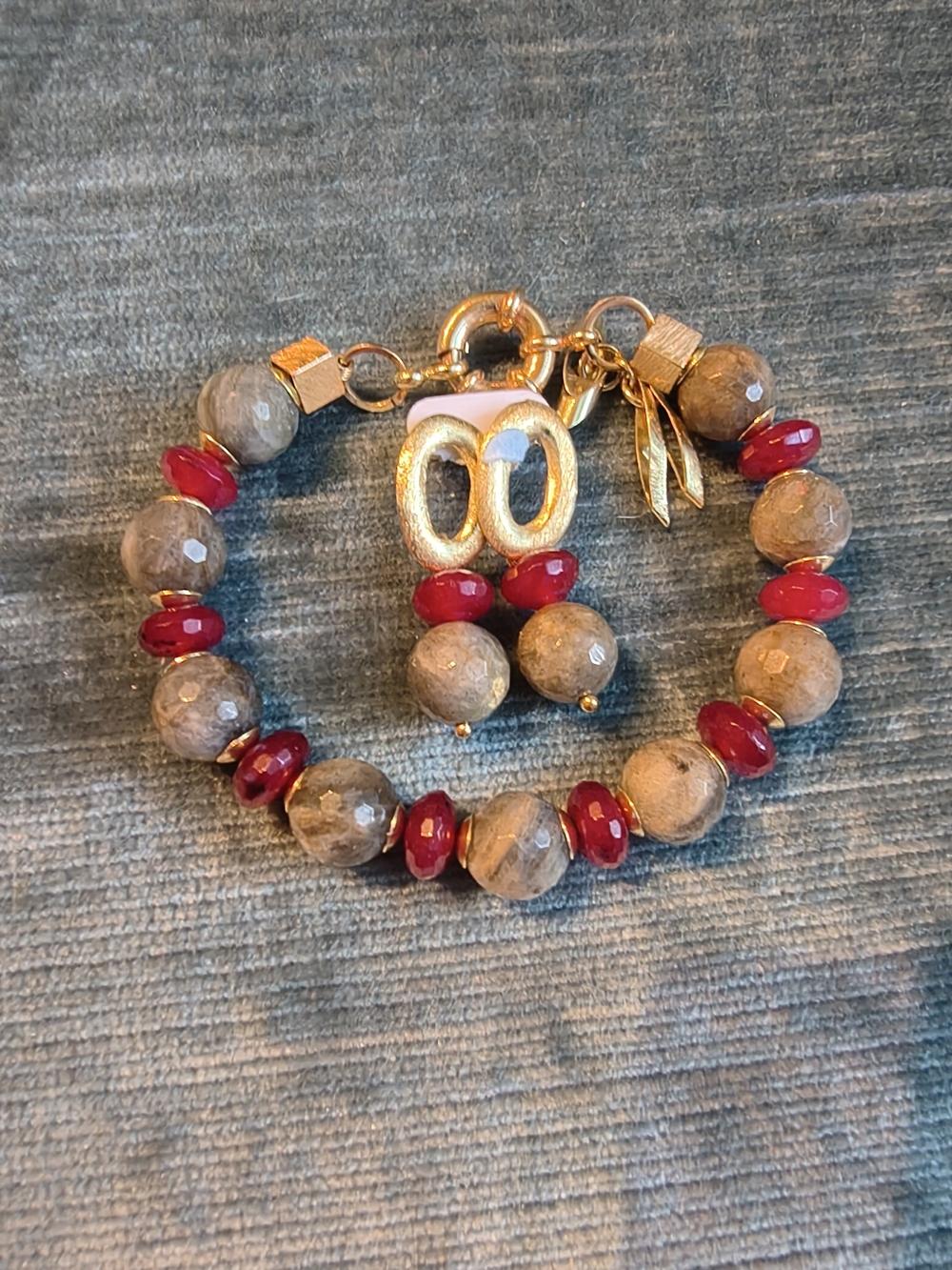 Gold Tone Beaded Bracelet/Earrings Set Red Beige Faceted Glass Beads Jewelry Set